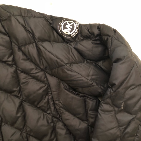 Michael Kors Packable Super Light Down Jacket - Picture 7 of 12